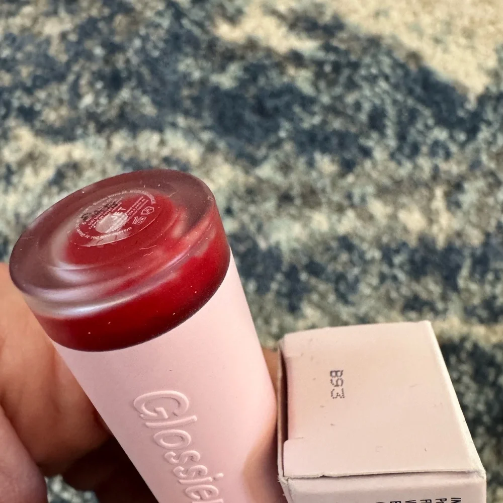 Glossier G Suit Soft Touch Lip Crème in Jet